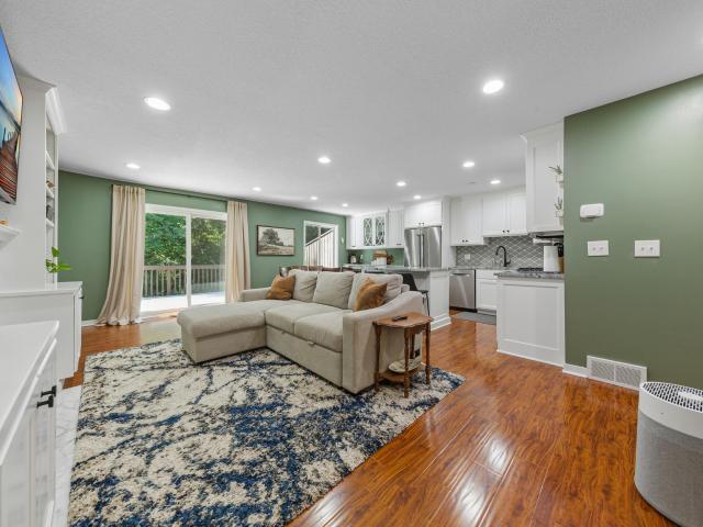 286 W Eagle Lake Drive