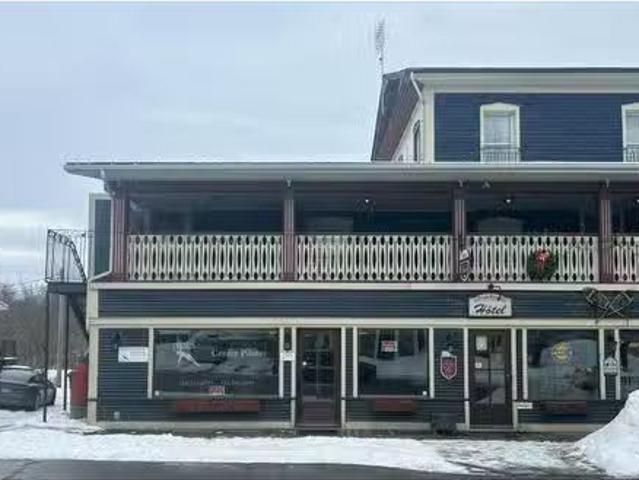 286A Ch. De Knowlton, Lac Brome, QC, J0E 1V0 commercial for.