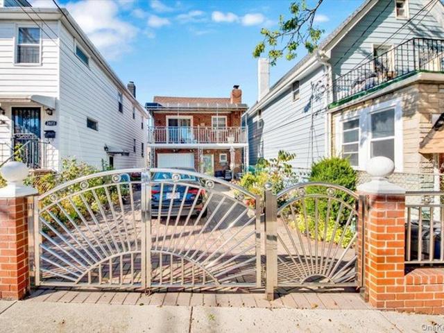 2877 Waterbury Ave, Bronx, NY 10461