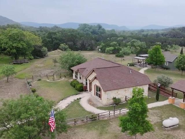 28799 Highway 83, Concan, TX 78838 | MLS #469519