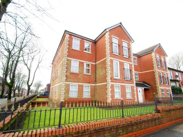 287 Walmersley Road, Bury BL9 2 bed apartment to rent £875 pcm £202 pw