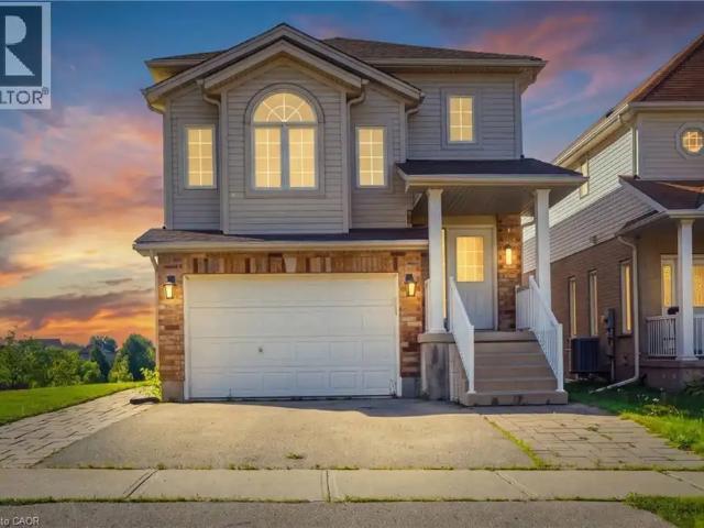 287 WESTMEADOW Drive Unit# UPPER