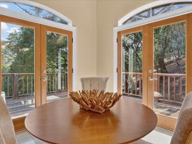 2885 Ross Drive