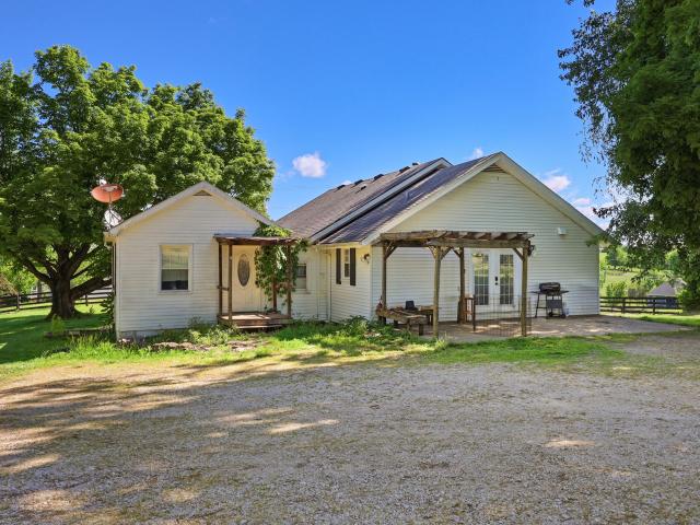 2886 Frankfort Pike