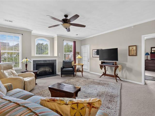 2889 Rose Garden WAY