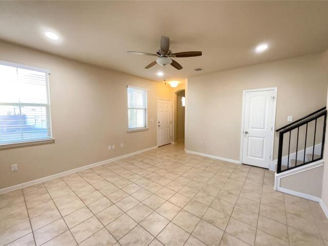 2880 Donnell Dr # 503