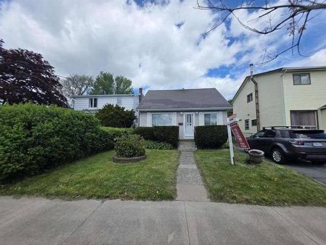 2883 Connaught Avenue, Halifax, NS, B3L 3A2 house for sale | Listing ID 202612 | Royal LePage