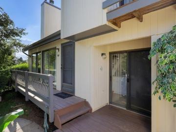 288 Crabtree Ct