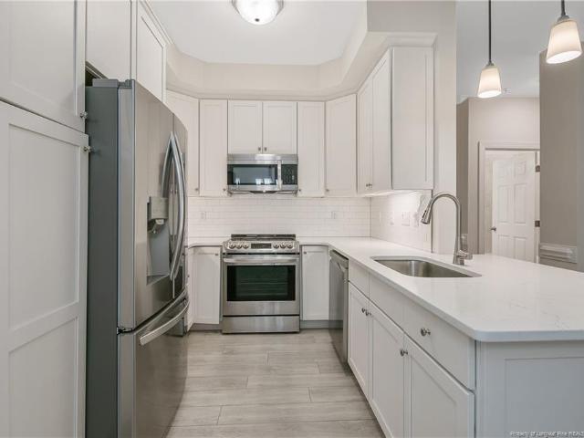 288 Gallery Drive 204