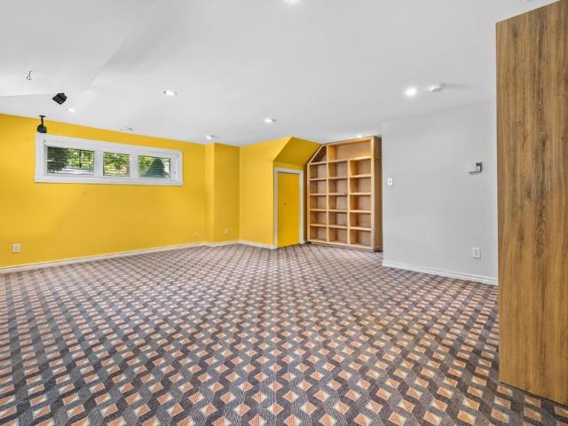 2898 Rue Rose Ouellette
