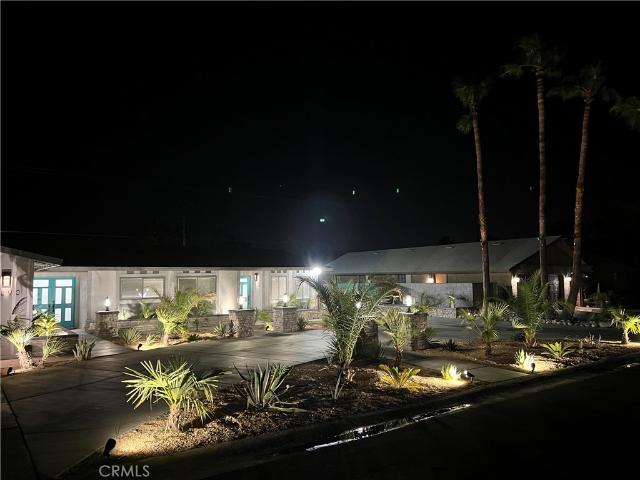 2890 N Biskra