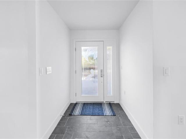 2890 Alton Dr, St Pete Beach, FL