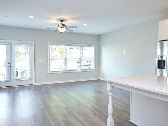 2890 Royal Heights Dr NW 1, 3 beds, 2 full and 1 half baths