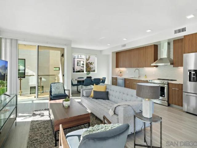 2891 B St, San Diego, CA 92102 | MLS #260014