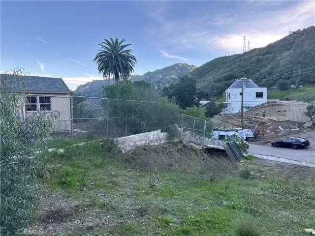 28923 CRAGS DR, AGOURA HILLS, CA 91301