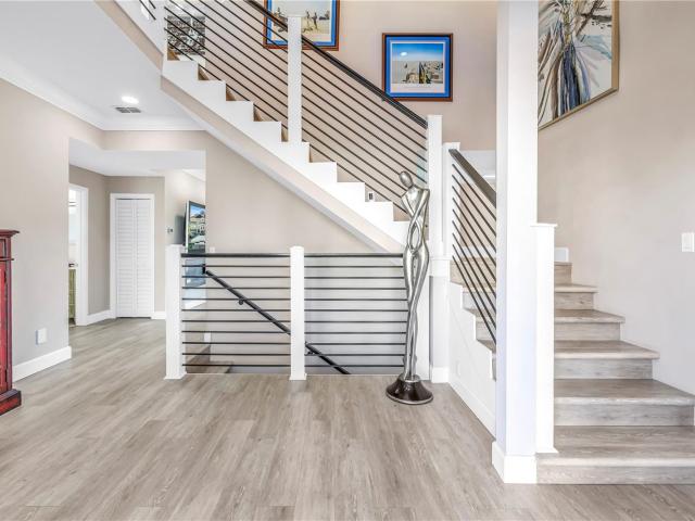 289 8th Ave N, Tierra Verde, FL