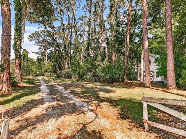 289 Center Dr, Savannah, GA 31406 | MLS #SA353353