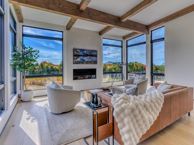 289 Ledgewood Drive