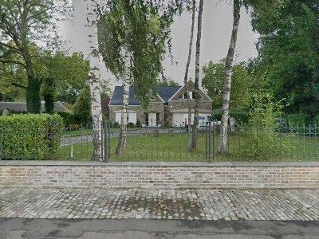289 m2 apartment for rent in Neupré