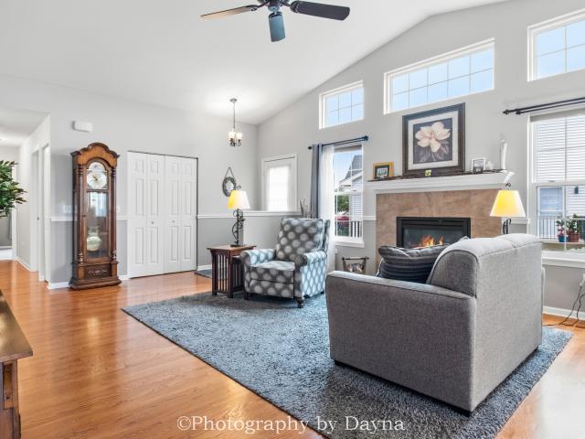 289 White Hawk Way