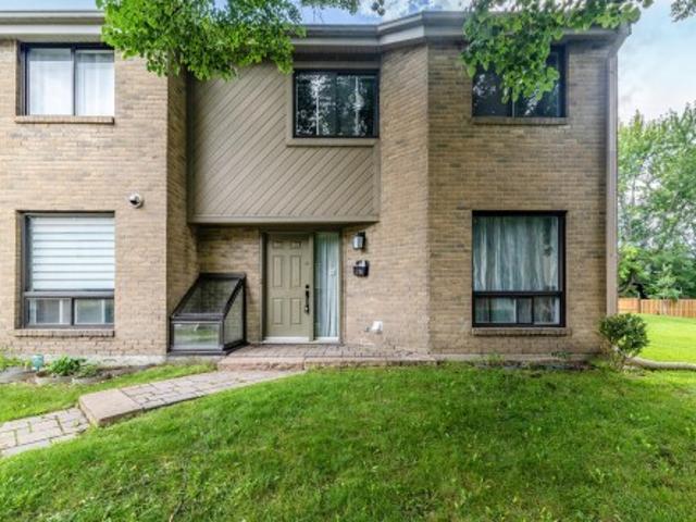 28 555 Montrose Drive, Beaconsfield, QC, H9W 6B4 house for sale | Listing ID 24547 | Royal LePage