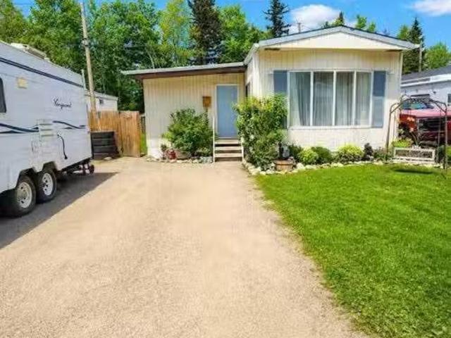 28 726 Carmichael Lane, Hinton, AB, T7V 1T1 house for sale.