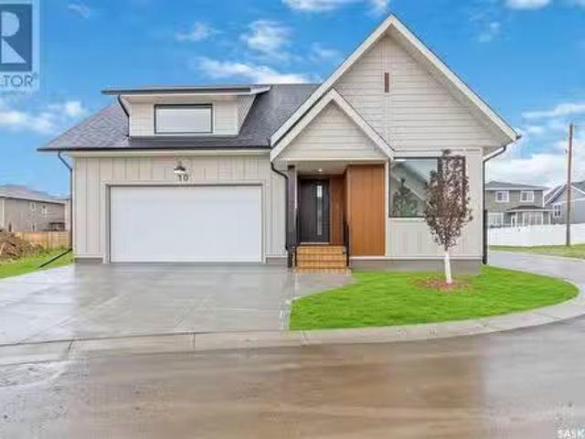 28 105 Hathway Crescent, Saskatoon, SK, S7V 0P5 condo for sa.