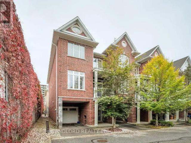 28 181 PLAINS ROAD W