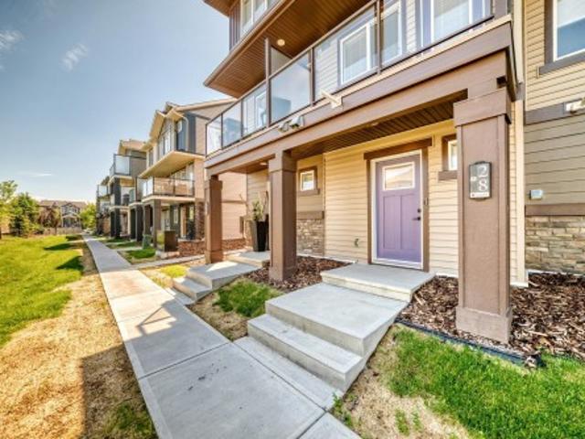 28 1 Tamarack Boulevard, Edmonton, AB, T6T 2E6 townhouse for sale | Listing ID E4495 | Royal LePage