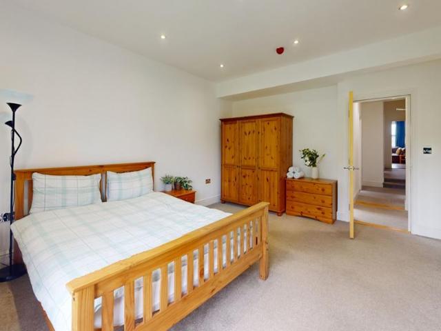 28 30 Zulla Road, Nottingham, NG3 5BD 2 bed terraced house to rent £1,343 pcm £310 pw