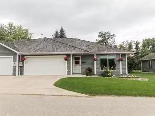 28 30 Bradford Road, Carman, MB, R0G 0J0 condo for sale Lis.