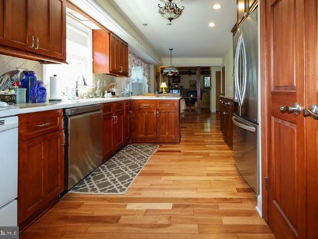 28 Valley View Drive