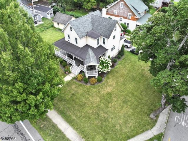 28 Wantage Ave
