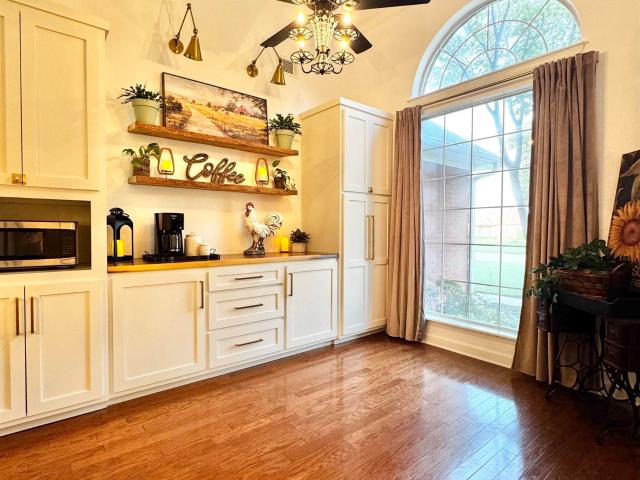 28 Weaver Circle