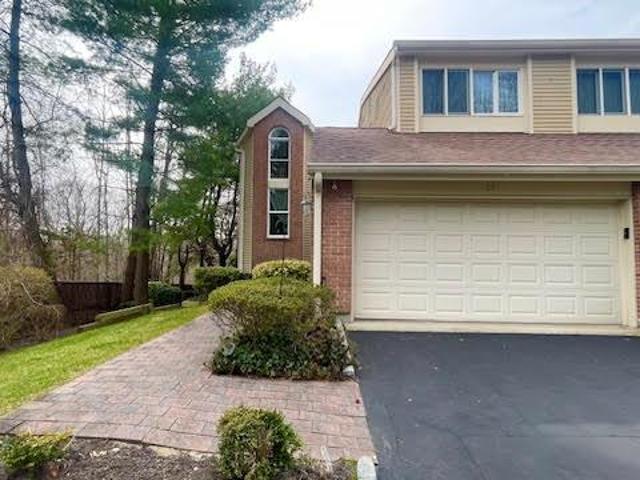 28 Willow Ridge Drive