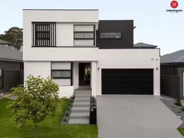 28 Woodpack Street, LEPPINGTON House for rent Listed by Carme.
