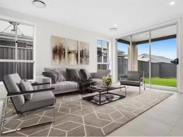 28 Woodward Drive, Oran Park House for rent Listed by Ross Di.