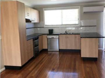 2/8 Amber CloseArmidale NSW 2350, Australia