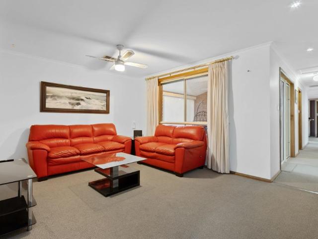 28 Ashwood Boulevard