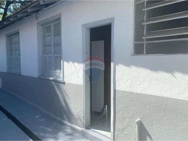 28 Área Útil Kitnet Alugar, 1 Dormitórios localizado em Colégio Batista, Belo Horizonte, Minas Gerais, 31110110 | Brasil
