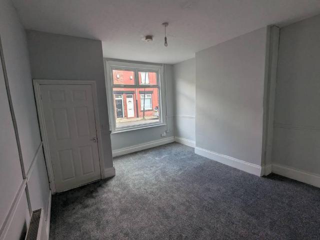 28, Baden Street TS26 2 bed terraced house to rent £475 pcm £110 pw