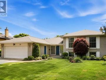 28 Bemersyde Drive, Toronto, ON, M9A 2S8 house for sale | Listing ID W13493 | Royal LePage