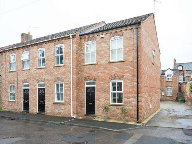 28 Bedroom House