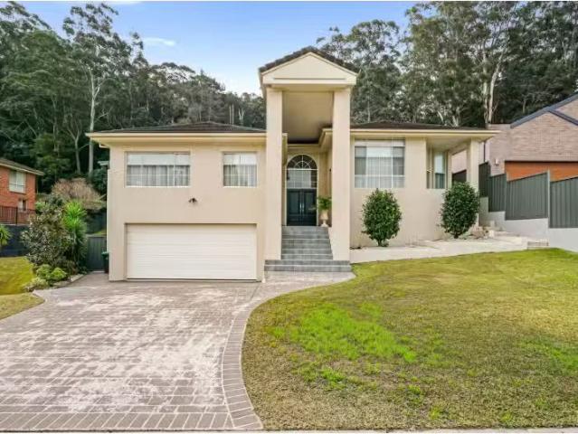 28 Bertram Close, Tarrawanna House for rent Listed by Georget.