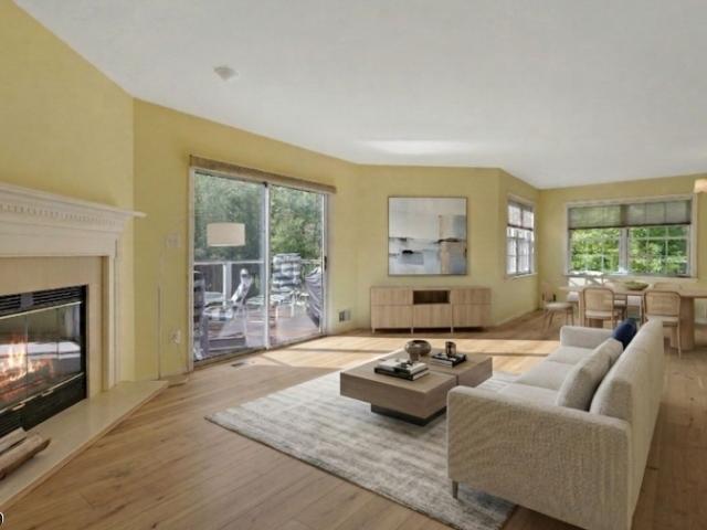 28 Berkeley Sq