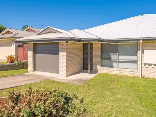 2/8 Bond Drive, SOUTHSIDE, QLD 4570 House for Rent