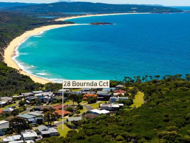 28 Bournda Circuit, Tura Beach