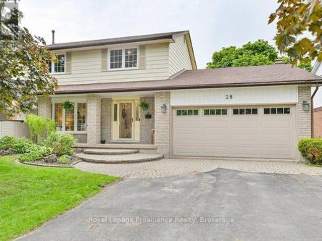 28 Briarwood Crescent, Belleville Ward, ON, K8N 5K9 house for sale | Listing ID X13233 | Royal LePage