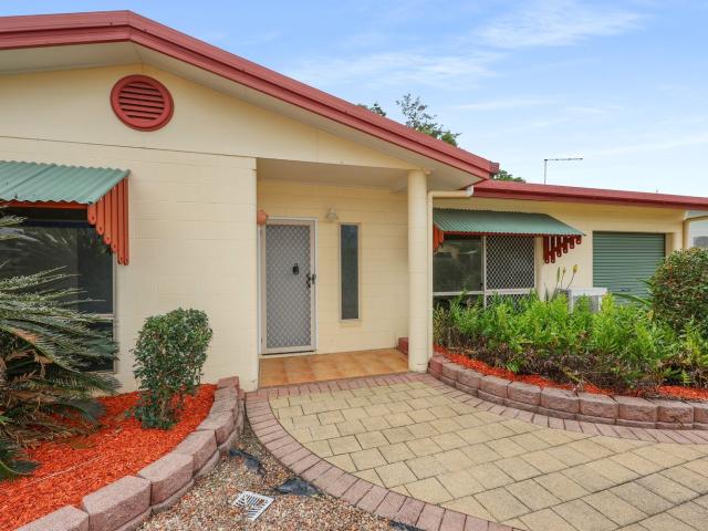 28 Bulimba CrescentMount Sheridan QLD 4868, Australia