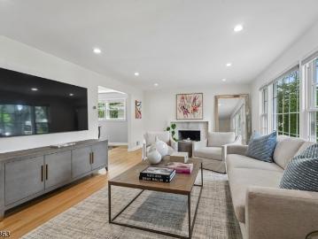 28 Canterbury Lane